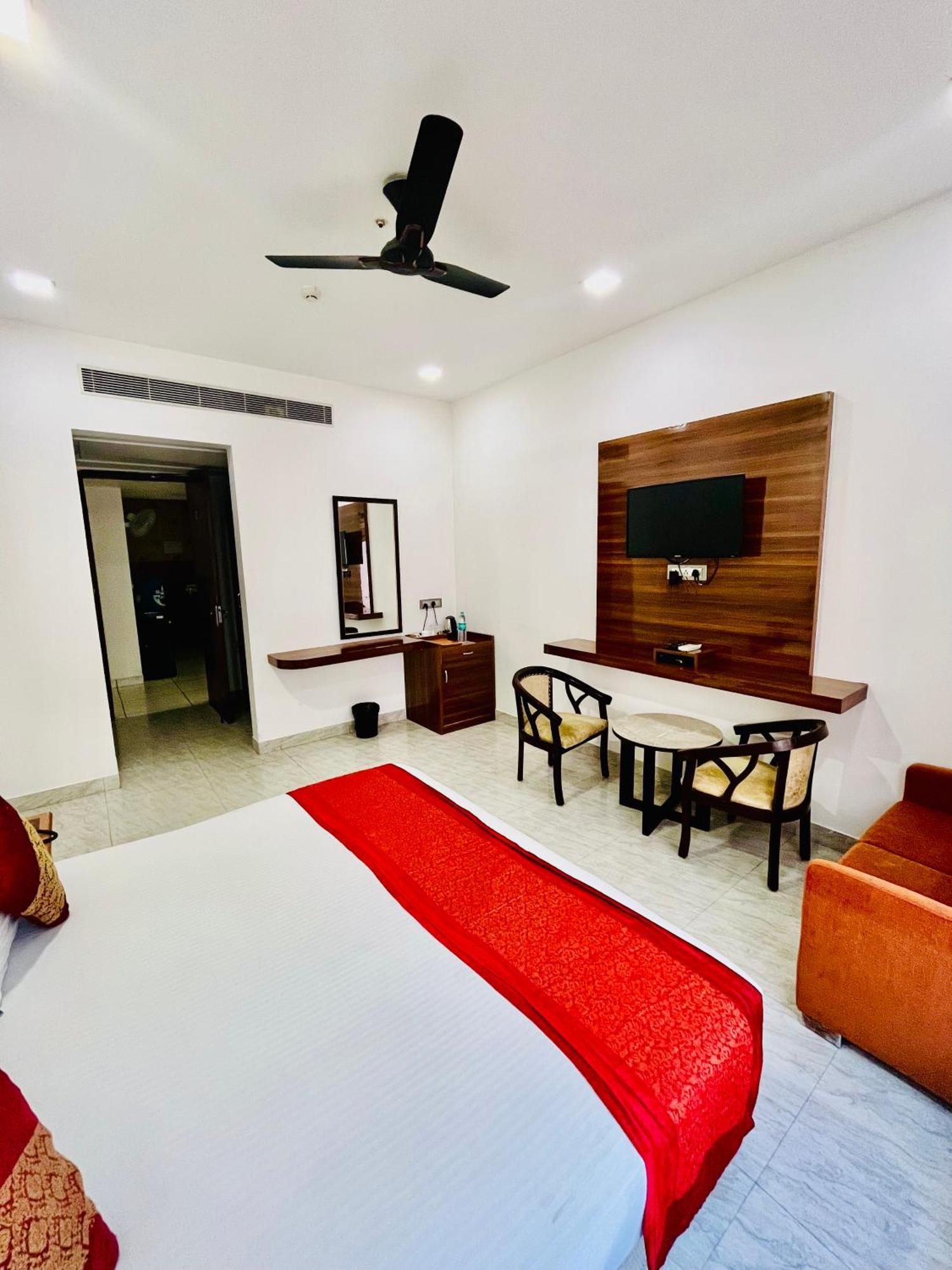 Amora Rooms Dwarka Nueva Delhi Exterior foto