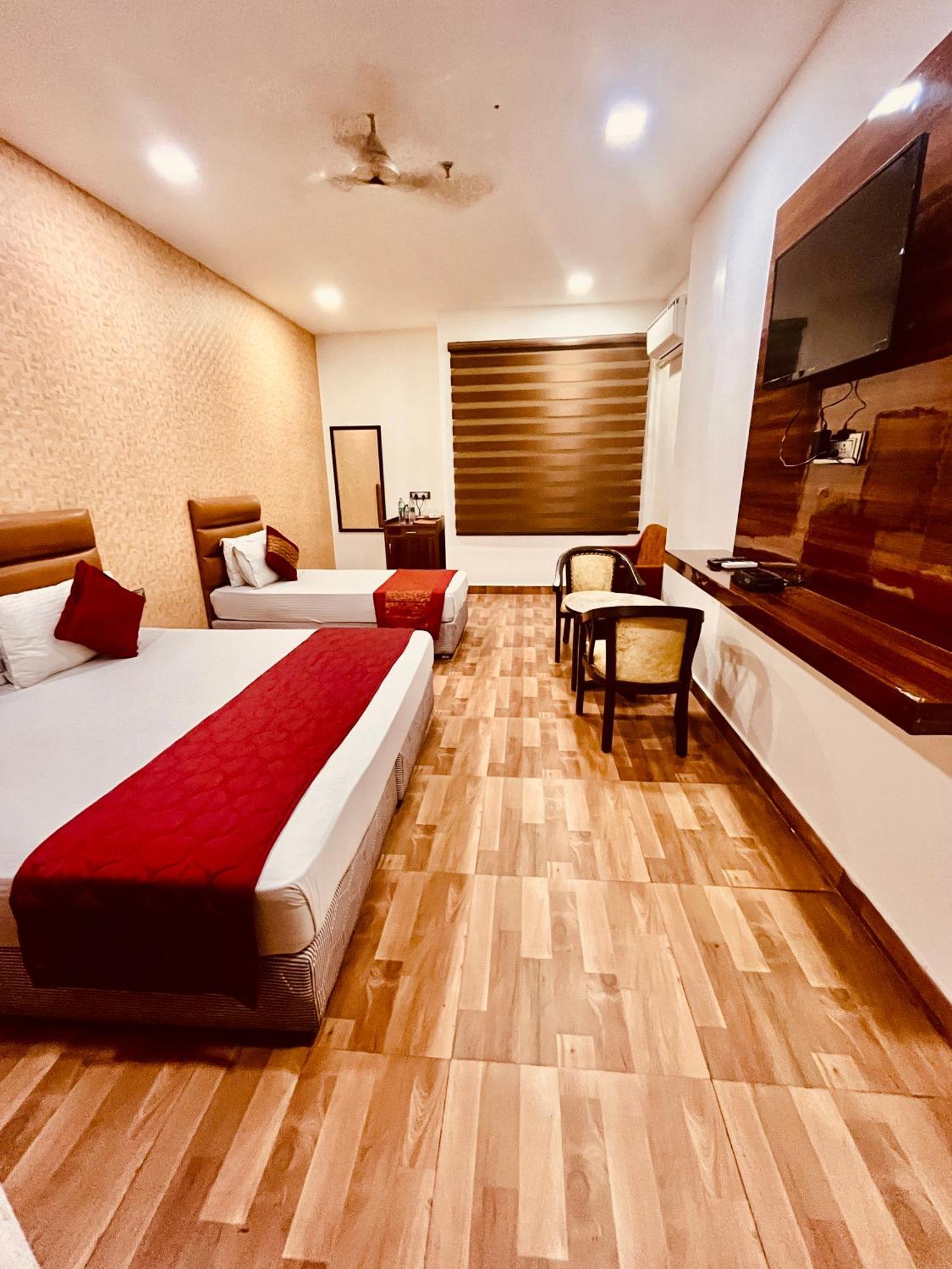 Amora Rooms Dwarka Nueva Delhi Exterior foto