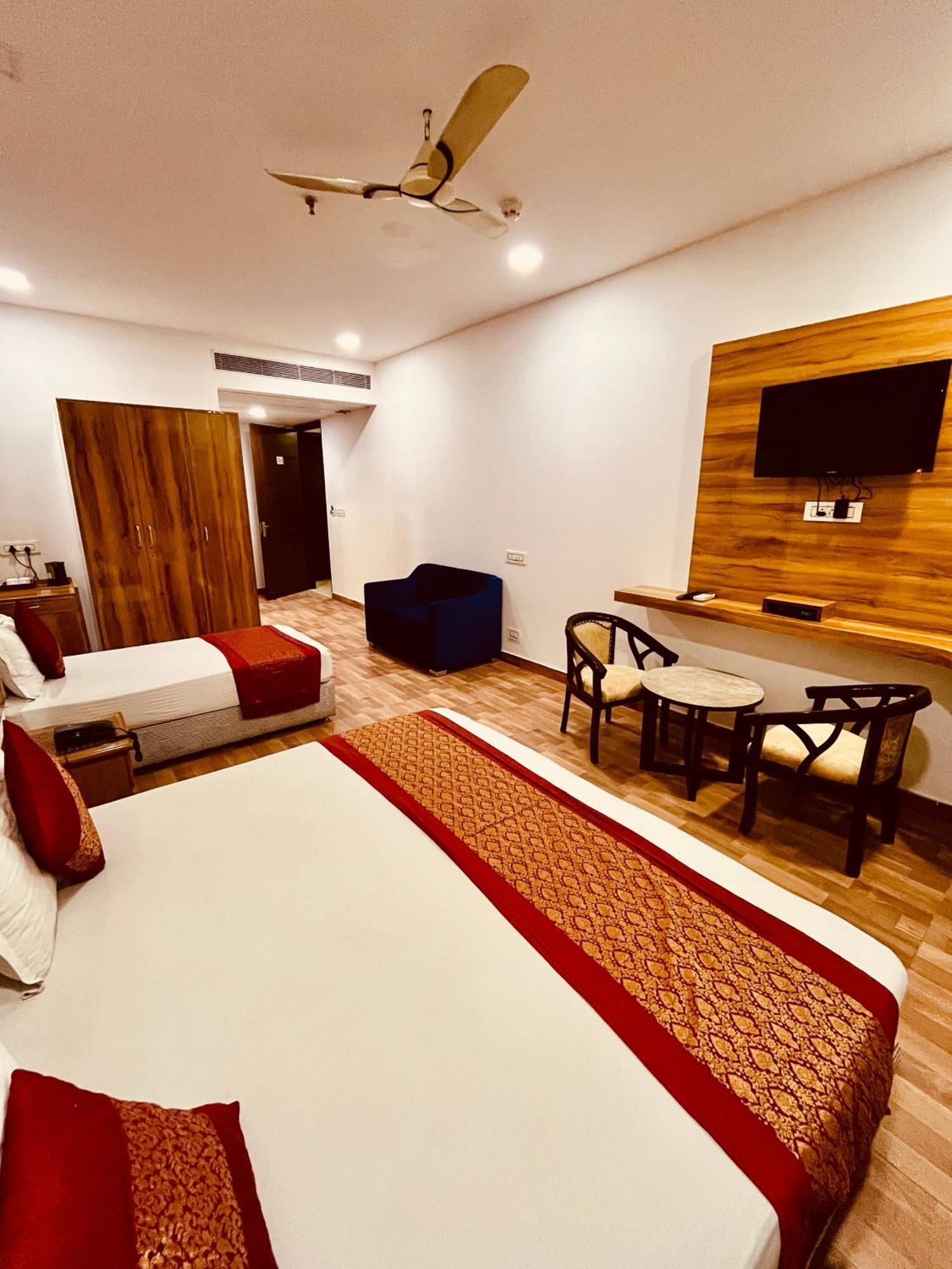 Amora Rooms Dwarka Nueva Delhi Exterior foto