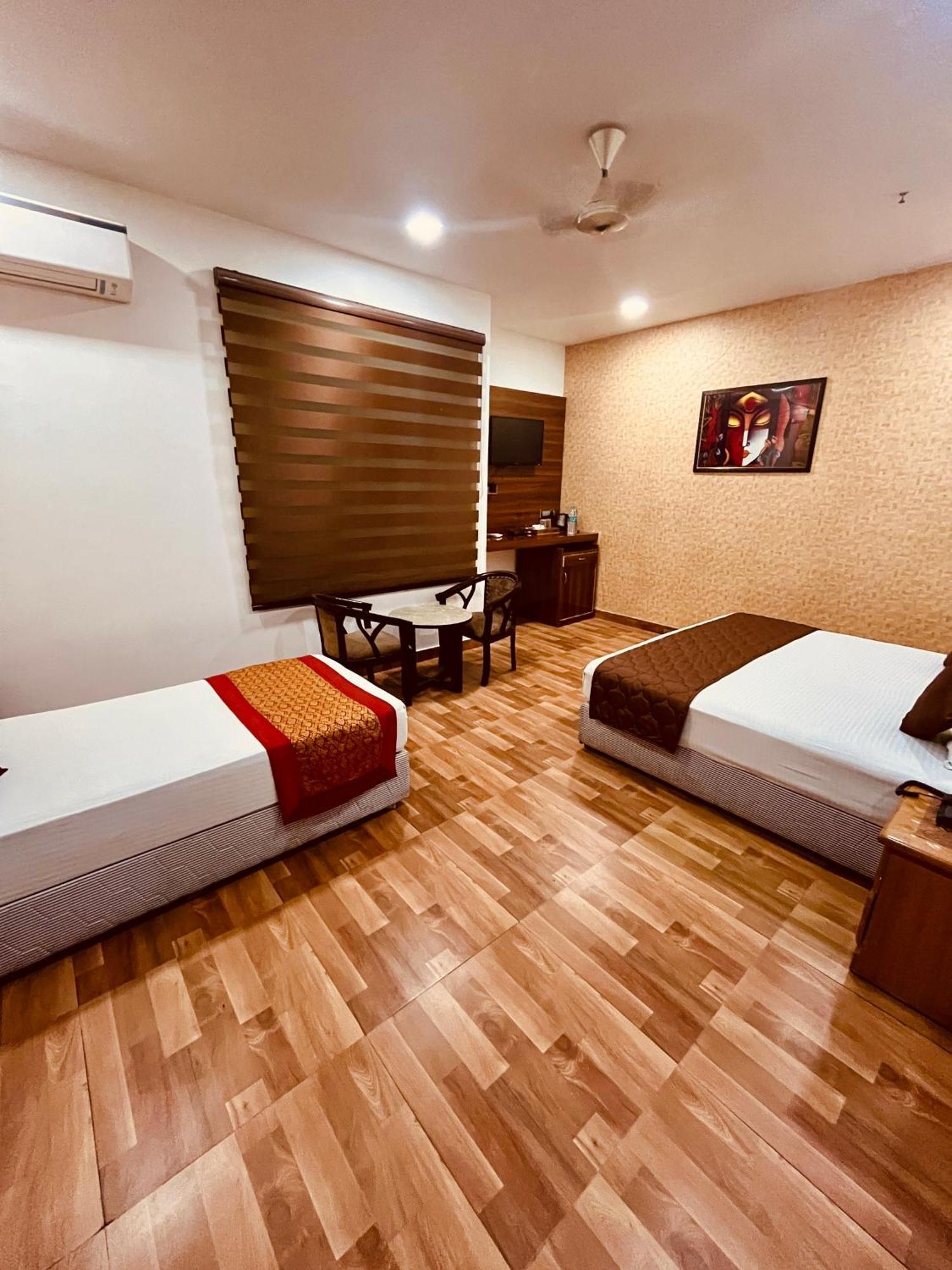 Amora Rooms Dwarka Nueva Delhi Exterior foto